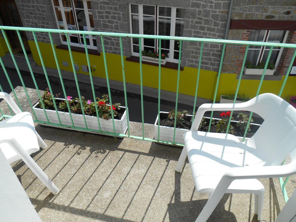 Bed and Breakfast A L'Abri Des Vents Saint-Jean-le-Thomas Esterno foto