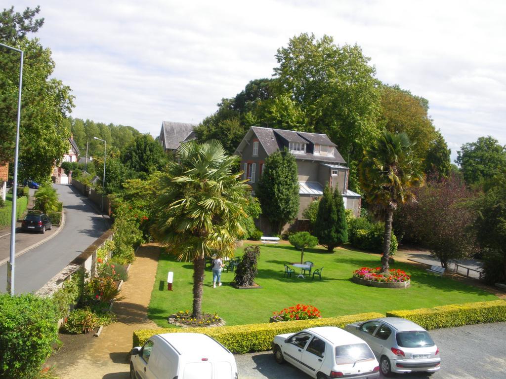 Bed and Breakfast A L'Abri Des Vents Saint-Jean-le-Thomas Esterno foto