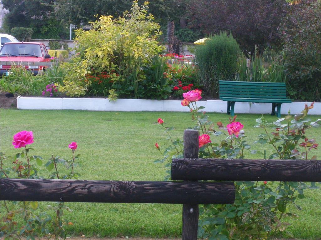 Bed and Breakfast A L'Abri Des Vents Saint-Jean-le-Thomas Esterno foto