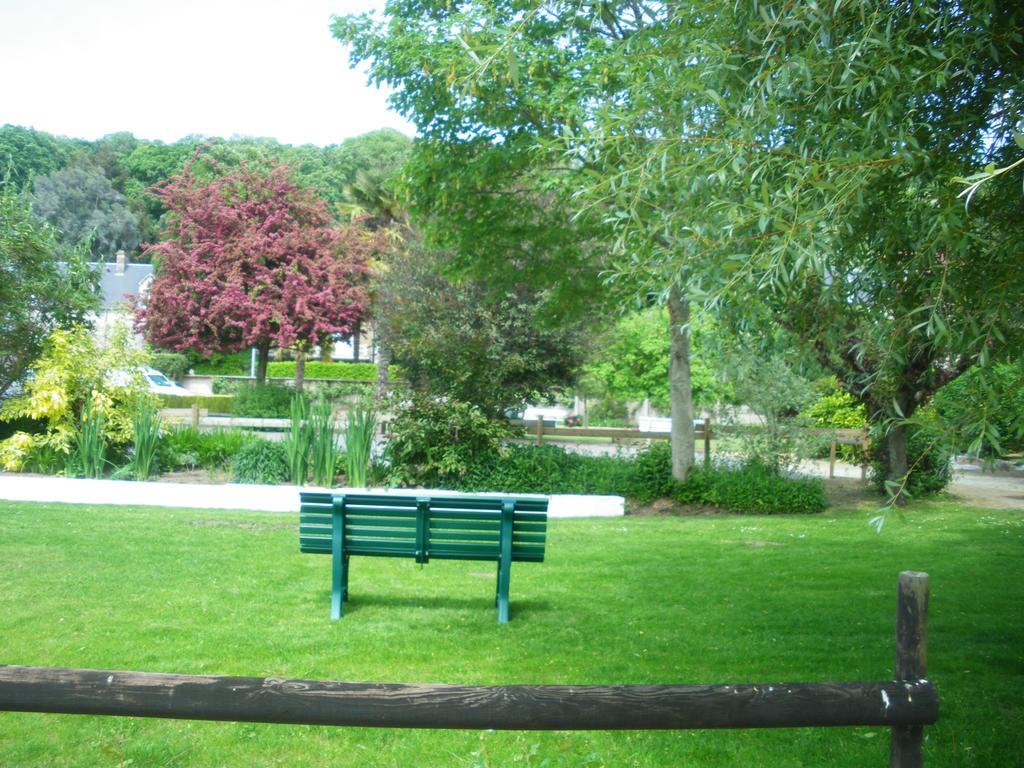Bed and Breakfast A L'Abri Des Vents Saint-Jean-le-Thomas Esterno foto